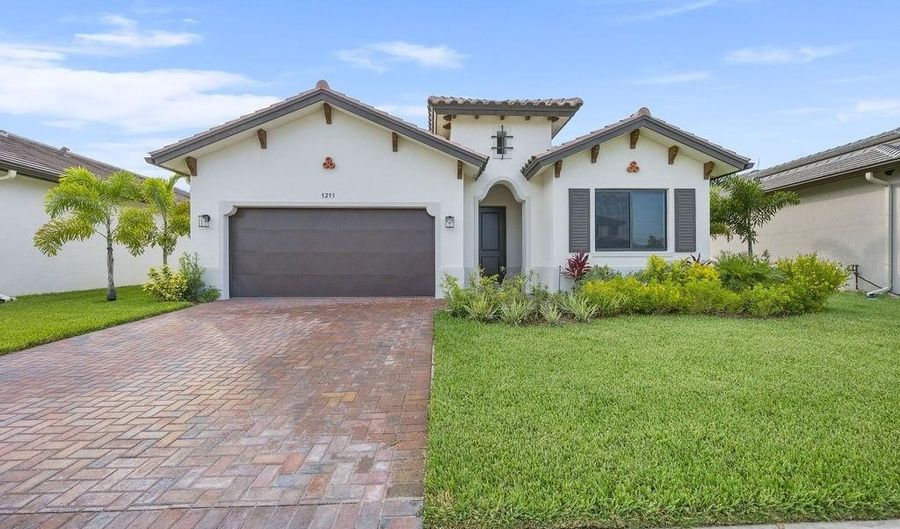 5293 Marano Dr, Ave Maria, FL 34142 - 3 Beds, 3 Bath