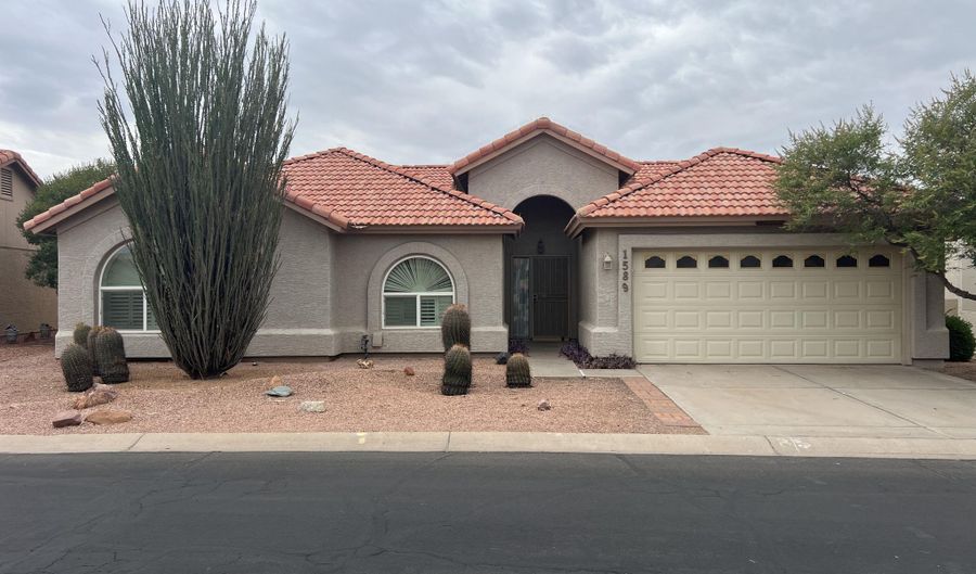 1589 E TORREY PINES Ln, Chandler, AZ 85249 - 2 Beds, 2 Bath