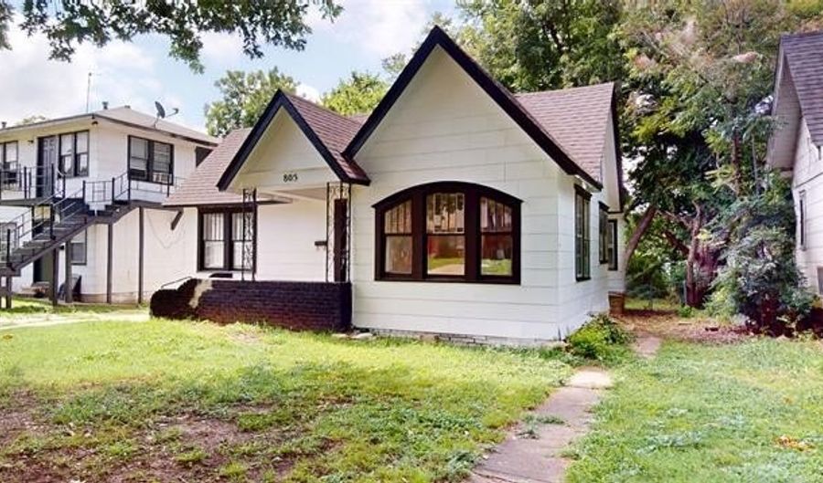 805 E 17th St, Ada, OK 74820 - 3 Beds, 1 Bath