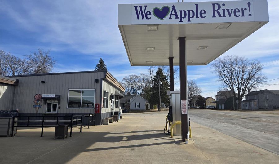 300 W Hickory St 302 W Hickory St., Apple River, IL 61001 - 0 Beds, 0 Bath