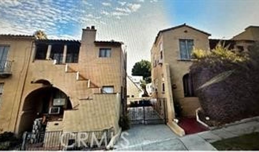 4253 Franklin Ave, Los Angeles, CA 90027 - 8 Beds, 4 Bath
