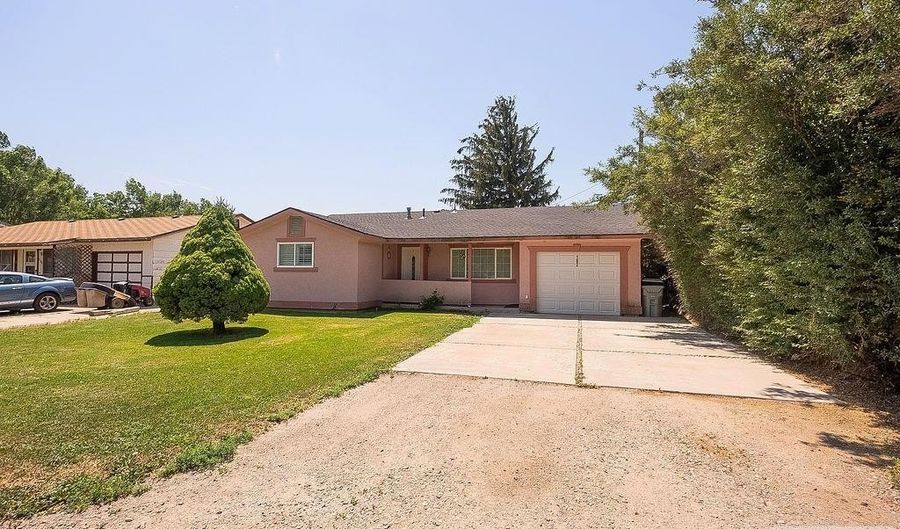 102 E Custer St, Aberdeen, ID 83210 - 4 Beds, 1 Bath
