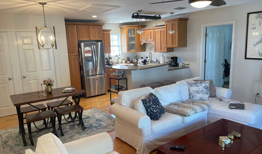 310 7TH St, Atlantic Beach, FL 32233 - 2 Beds, 2 Bath