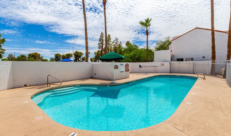 280 S ELIZABETH Way 18, Chandler, AZ 85225 - 2 Beds, 2 Bath