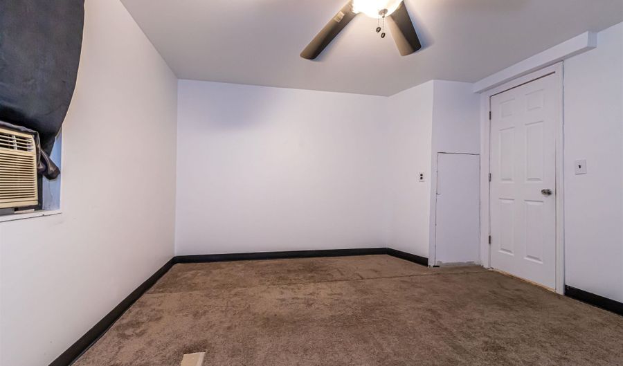 5 Lane Dr, Allenstown, NH 03275 - 2 Beds, 1 Bath