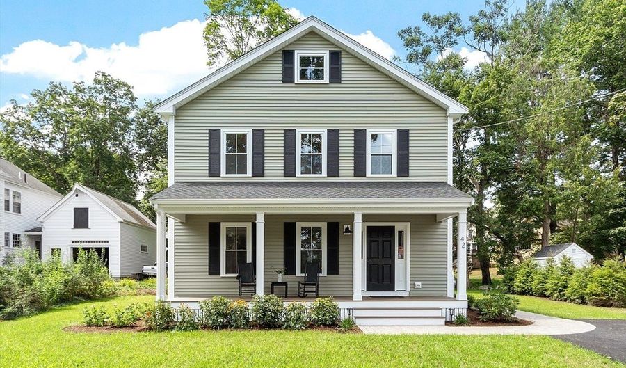 42 Hillside Ave, Bedford, MA 01730 - 4 Beds, 4 Bath