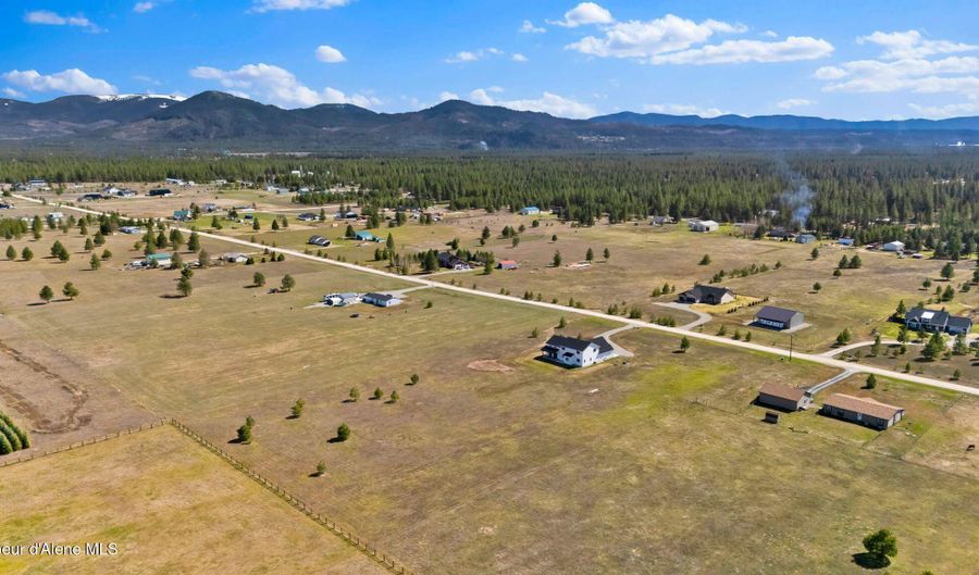 969 E YELLOW PINE Ave, Athol, ID 83801 - 4 Beds, 4 Bath