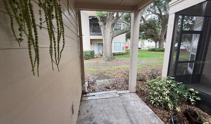 696 YOUNGSTOWN Pkwy 315, Altamonte Springs, FL 32714 - 2 Beds, 2 Bath