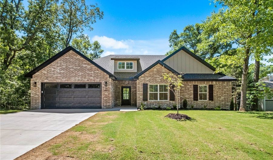 59 Taransay Cir, Bella Vista, AR 72715 - 3 Beds, 2 Bath