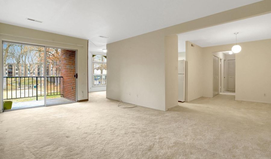 8300 TOBIN Rd 23, Annandale, VA 22003 - 3 Beds, 2 Bath