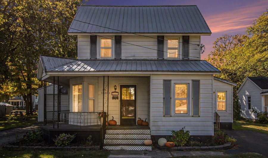 215 James St, Allegan, MI 49010 - 3 Beds, 1 Bath