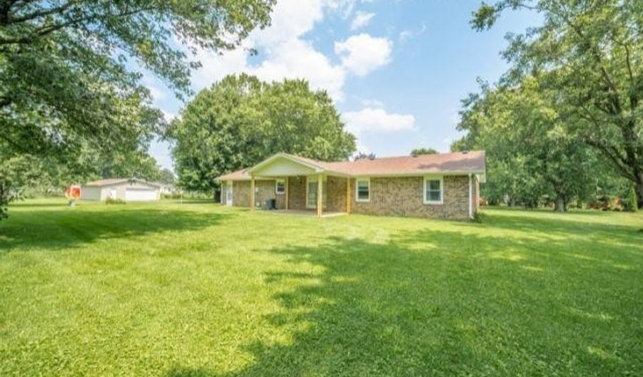 4927 Alexandria Pike, Anderson, IN 46012 - 3 Beds, 2 Bath