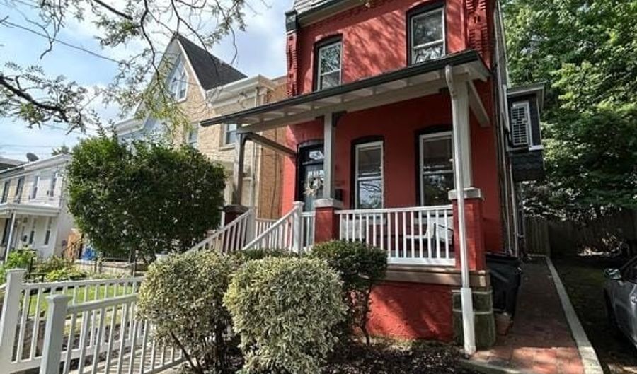 4124 PECHIN St, Philadelphia, PA 19128 - 4 Beds, 3 Bath