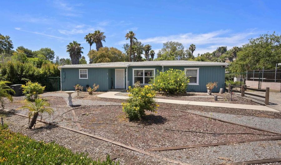 10705 Louisa Dr, La Mesa, CA 91941 - 3 Beds, 1 Bath