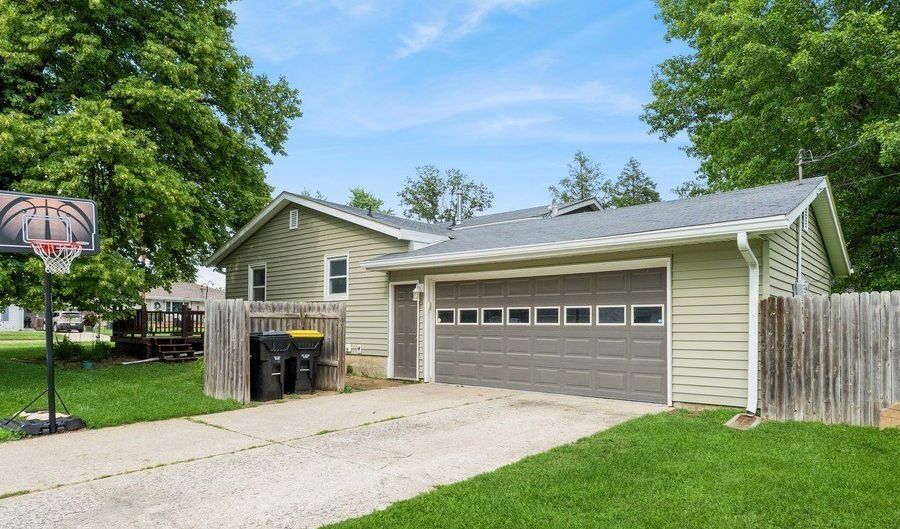 1525 Rapids St, Adel, IA 50003 - 3 Beds, 2 Bath