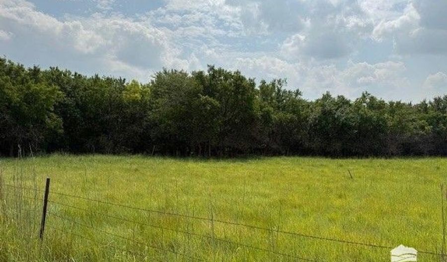 2558 Oat Rd, Abilene, KS 67410 - 0 Beds, 0 Bath