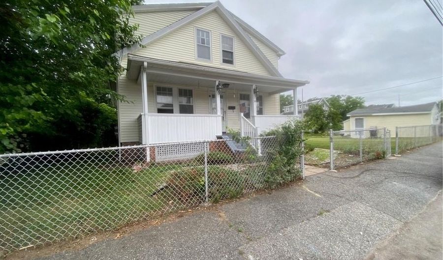 34 Humbert St, North Providence, RI 02911 - 5 Beds, 2 Bath