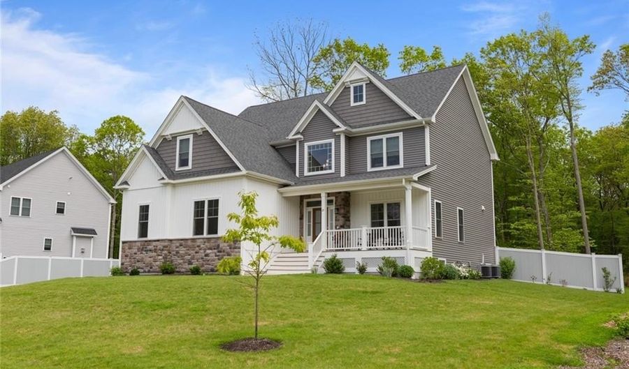 25 Kristin Dr, Cranston, RI 02921 - 4 Beds, 3 Bath