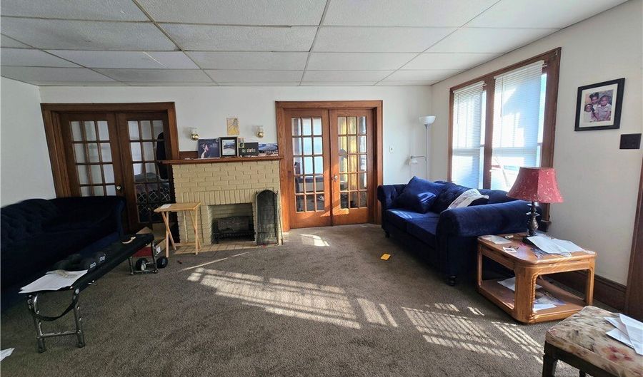 727 EAST Ave, Akron, OH 44320 - 3 Beds, 1 Bath