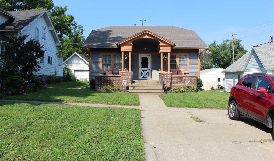 603 Spruce St, Atlantic, IA 50022 - 4 Beds, 1 Bath