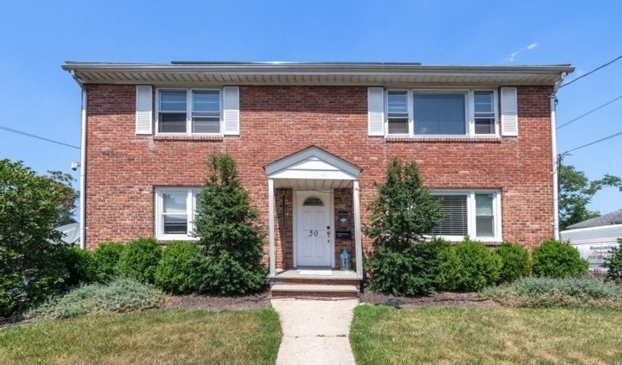 48 Sanford Ave, Belleville, NJ 07109 - 4 Beds, 2 Bath