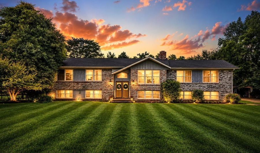 1100 Pappy Cecil Ln, Bardstown, KY 40004 - 5 Beds, 3 Bath