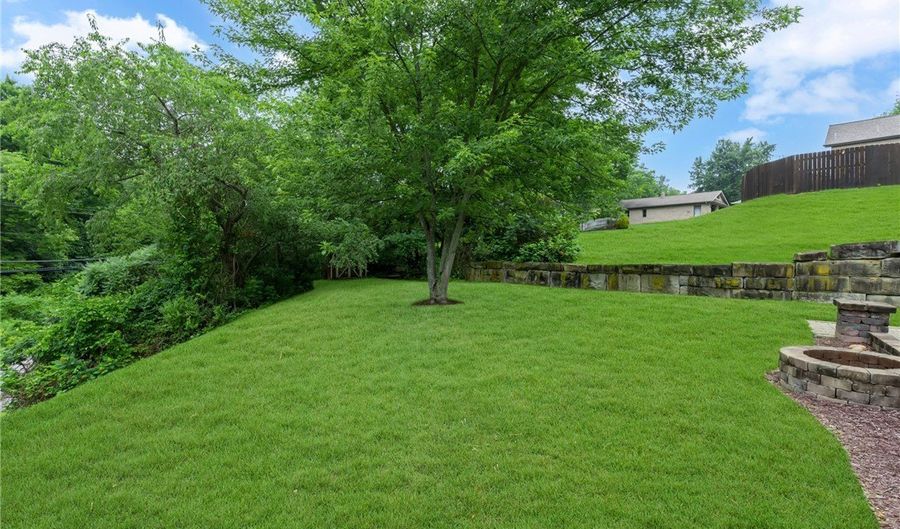 101 Paula Dr, Aliquippa, PA 15001 - 4 Beds, 0 Bath