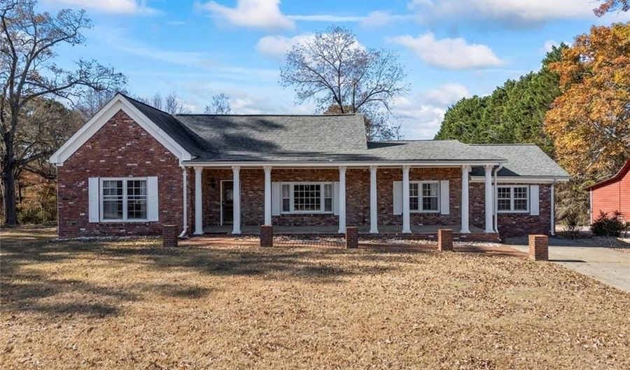 102 Mt Moriah Rd, Auburn, GA 30011 - 4 Beds, 2 Bath