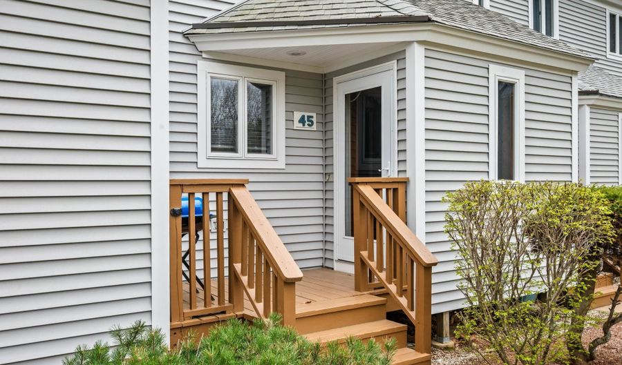 45 Partridge Woods Rd, Bartlett, NH 03812 - 2 Beds, 3 Bath
