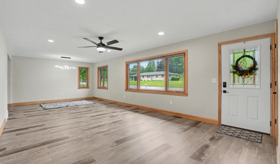 2416 Maplewood Dr, Asbury, IA 52002 - 4 Beds, 3 Bath