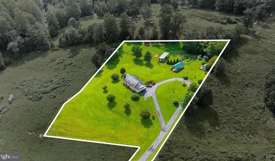 1117 POOR HOUSE Rd, Banco, VA 22711 - 3 Beds, 3 Bath