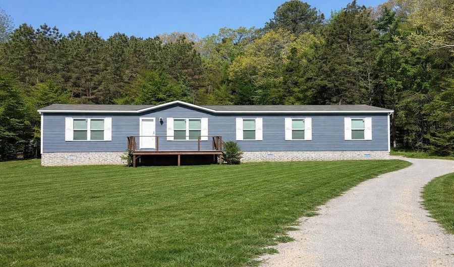 2670 Republican Grove Rd, Atwood, TN 38220 - 4 Beds, 2 Bath