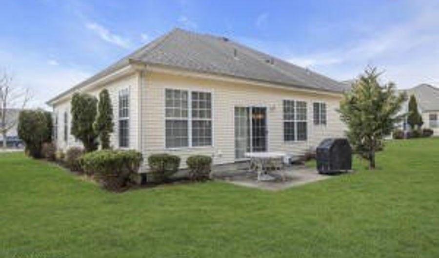 82 Mission Way, Barnegat, NJ 08005 - 2 Beds, 2 Bath