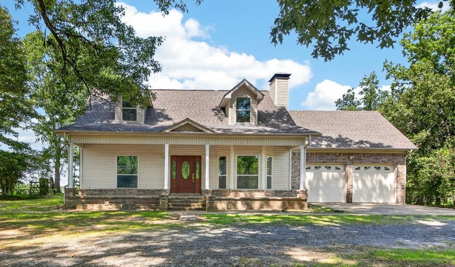 741 E Main St, Austin, AR 72007 - 3 Beds, 2 Bath
