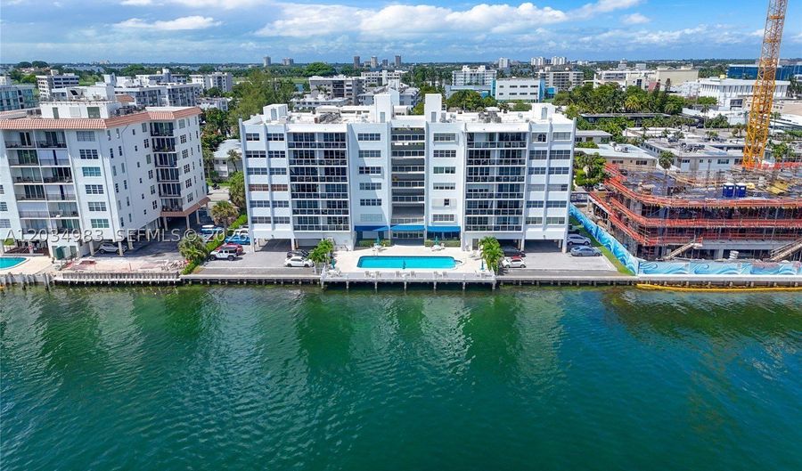 9381 E Bay Harbor Dr 504N, Bay Harbor Islands, FL 33154 - 1 Beds, 2 Bath