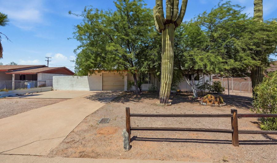 844 E DESERT Ave, Apache Junction, AZ 85119 - 2 Beds, 1 Bath