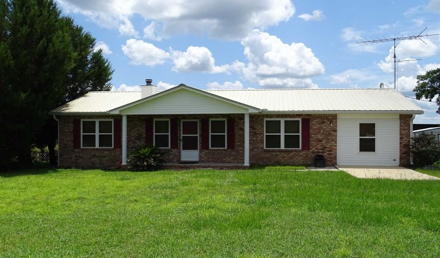 17387 Head Farm Rd, Andalusia, AL 36420 - 3 Beds, 2 Bath