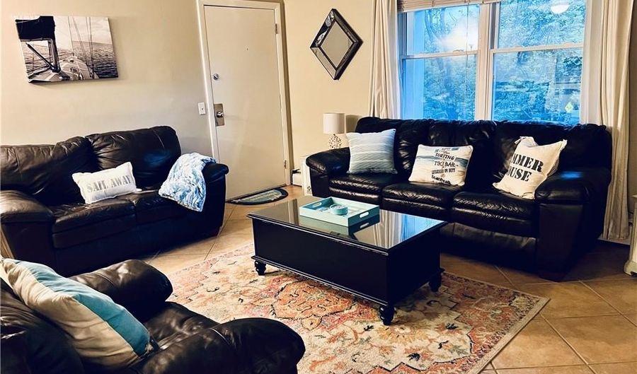 70 Carroll Ave 708, Newport, RI 02840 - 2 Beds, 1 Bath