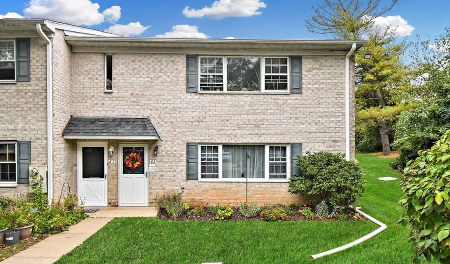 88 HAMPSTEAD Dr 88, Ambler, PA 19002 - 2 Beds, 2 Bath