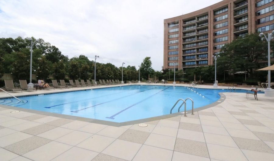 1805 CRYSTAL Dr 204S, Arlington, VA 22202 - 1 Beds, 1 Bath