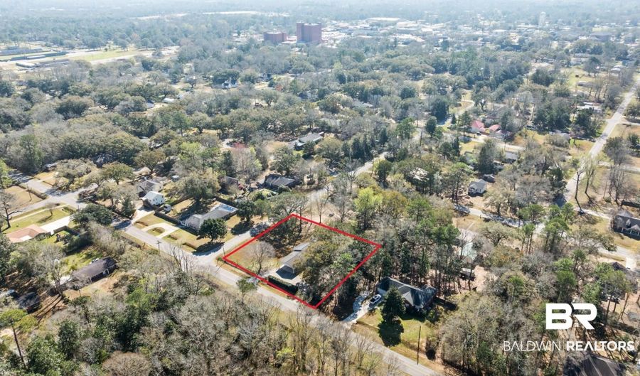 809 Moog Ave, Bay Minette, AL 36507 - 3 Beds, 2 Bath