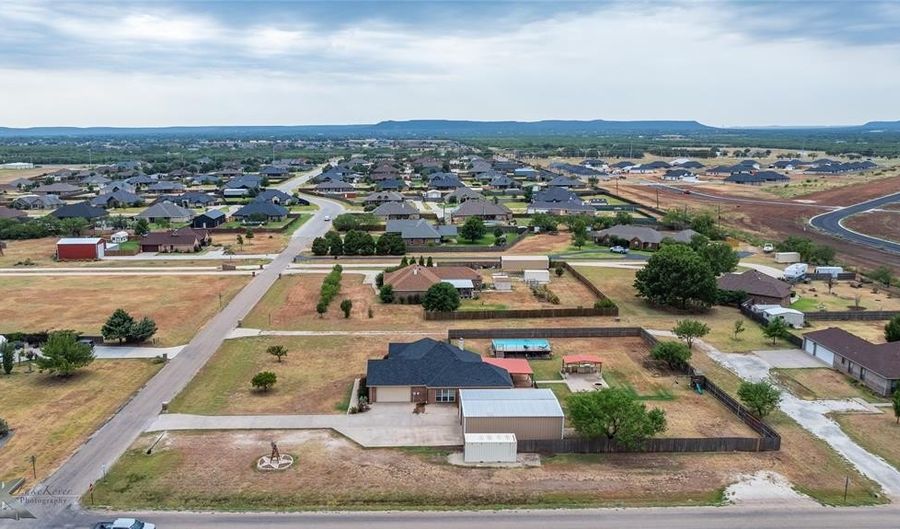 302 Pilgrim Rd, Abilene, TX 79602 - 3 Beds, 2 Bath