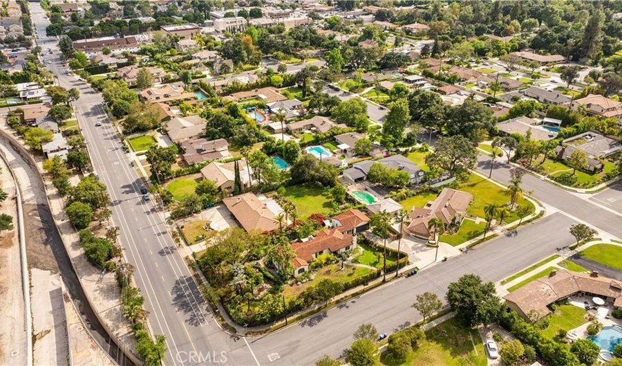 1212 Oakwood Dr, Arcadia, CA 91006 - 5 Beds, 5 Bath