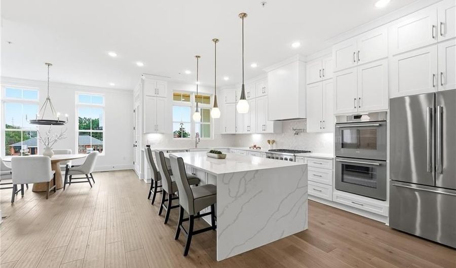 531 S Main St 120, Alpharetta, GA 30009 - 4 Beds, 4 Bath