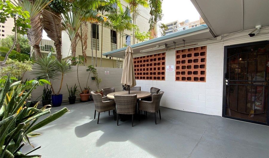 236 Liliuokalani Ave 202, Honolulu, HI 96815 - 1 Beds, 1 Bath
