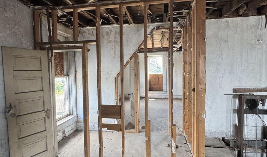 75 S Main St, Andrews, IN 46702 - 4 Beds, 3 Bath