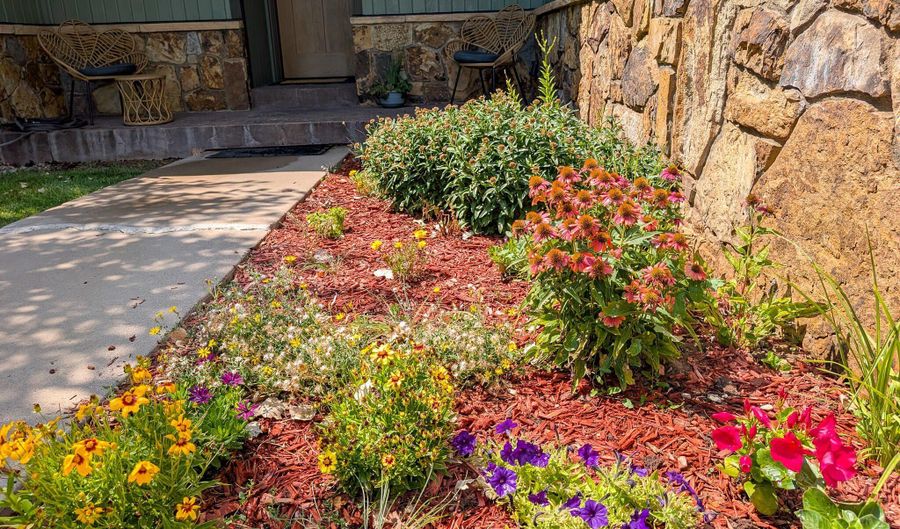 645 Canyon Creek Dr, Glenwood Springs, CO 81601 - 5 Beds, 4 Bath