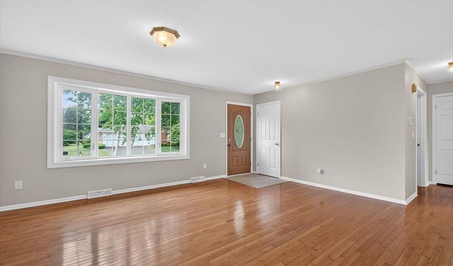 12 Winifred Dr, Albany, NY 12205 - 3 Beds, 2 Bath