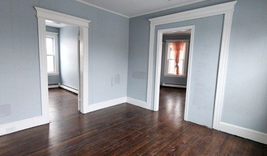 463 Logan St 2, Bridgeport, CT 06607 - 2 Beds, 1 Bath