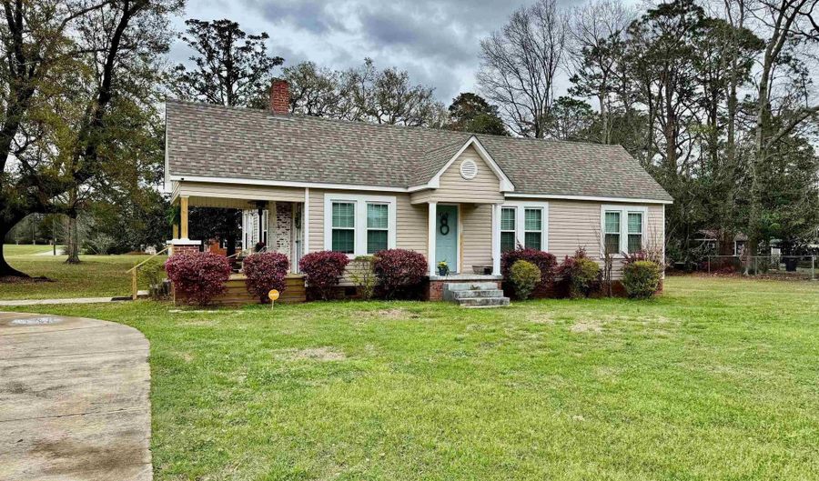 510 N White Ave, Bay Minette, AL 36507 - 2 Beds, 1 Bath